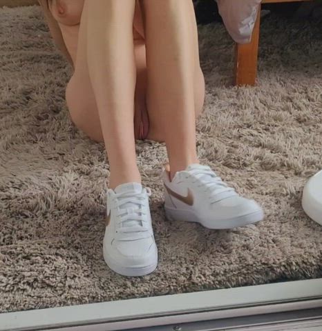 Shes a cute one. : video clip