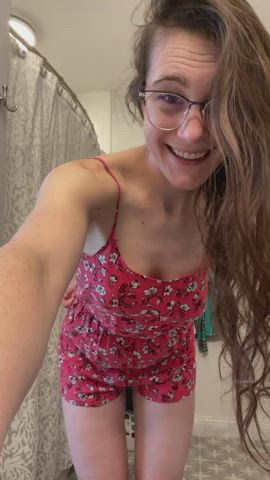 I’m still learning how to twerk & you look like you’d be down to help me practice : video clip