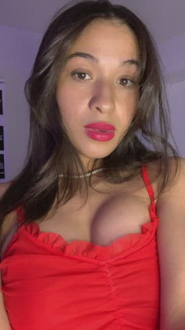 my 19yo arab tits need attention, even at the family party : video clip