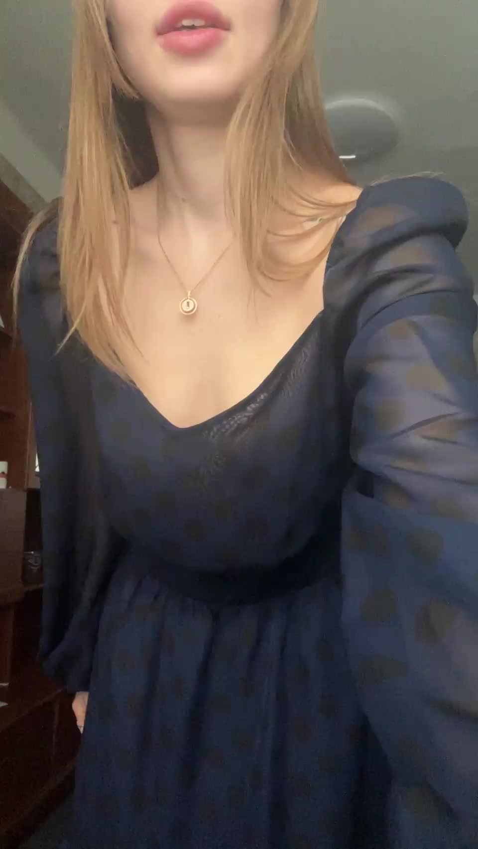 4’6 and horny would you break me? : video clip