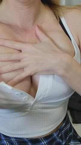 Teachers are always horny and wet : video clip