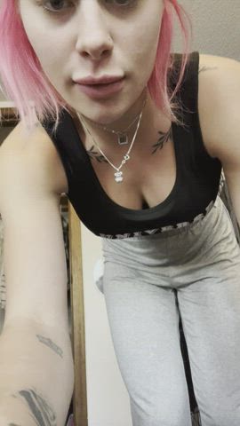 Have a taste of this thicc peach milkshake! <3 : video clip