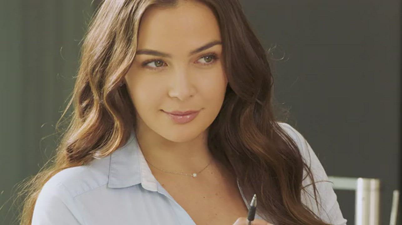 Blair Williams - In The Moment : video clip