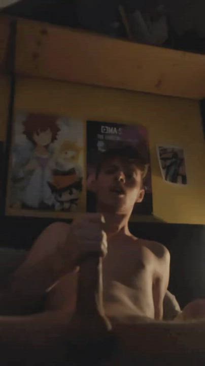 All this cum!! : video clip