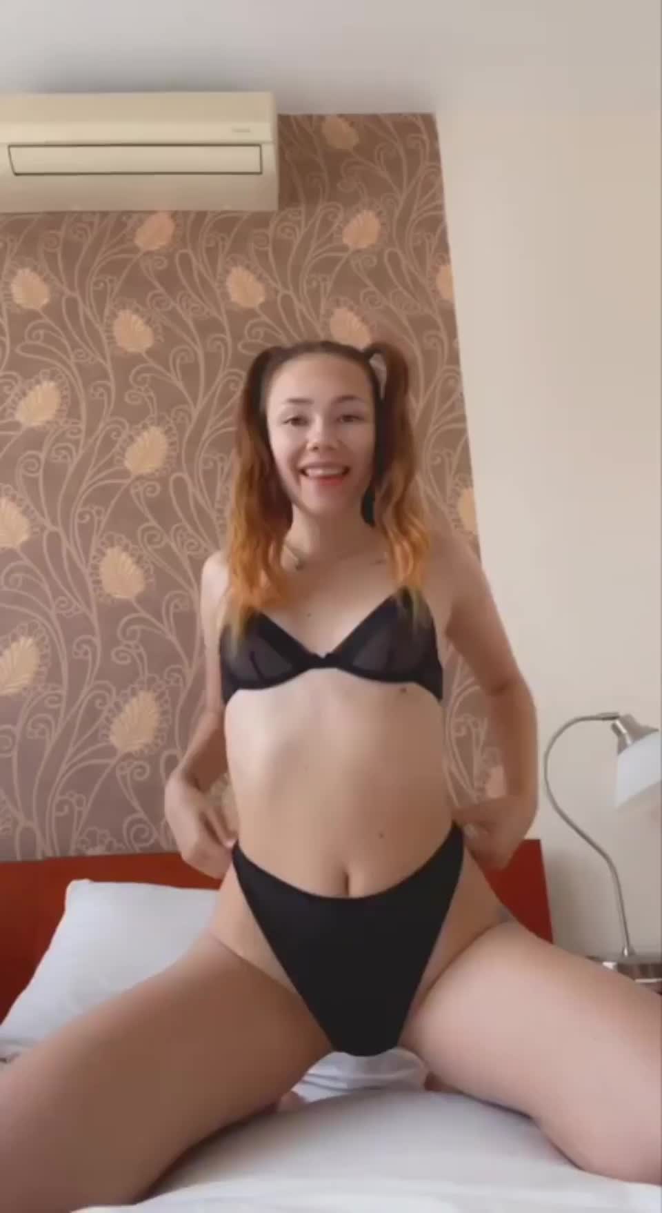 I'm sure you like this underwear : video clip