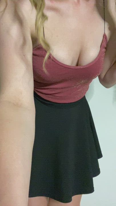 Showing off my panties : video clip