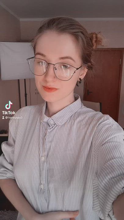 what do you think about nerdy girls? : video clip