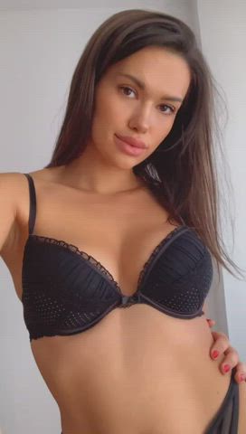 i am a daddy's girl . do you want to be my daddy ? : video clip