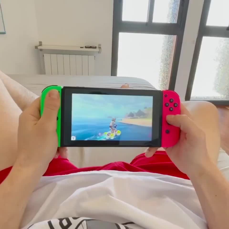 obokozu - Horny Japanese gf won't let me play video games unless I creampie her pussy everyday : video clip