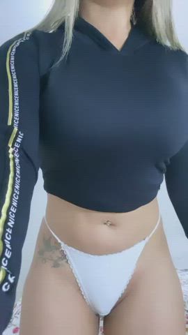 Hope this pale Milf body can entice you : video clip