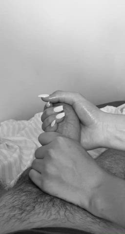 love my gf lovely hands : video clip