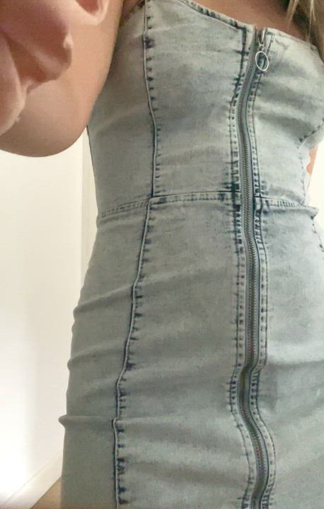 I want you to breed me right here right now! (F) : video clip