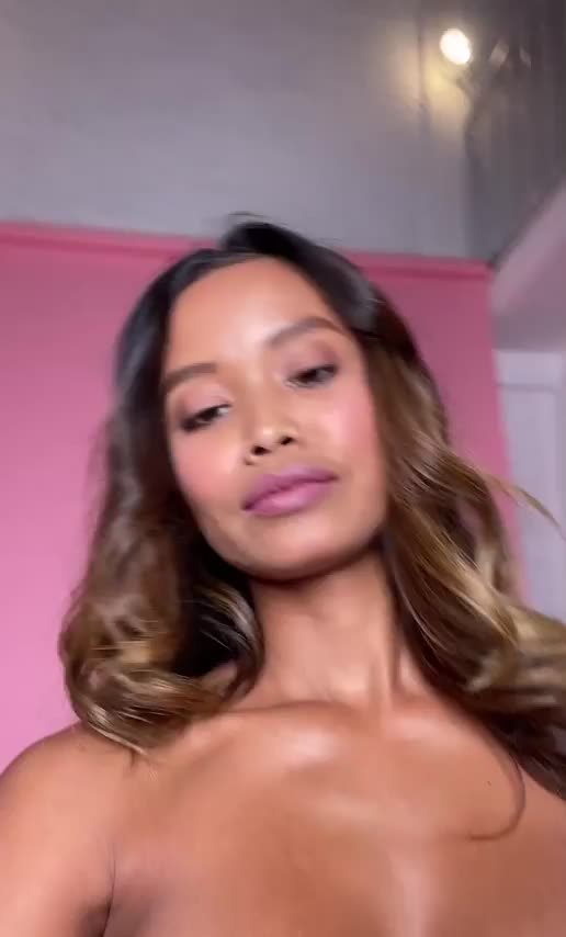 Baddies : video clip