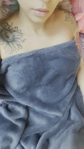 Recently decided to STOP feeling INSECURE🙈 and start posting myself, HOW did I do? 🤦‍♀️❤🤞 : video clip
