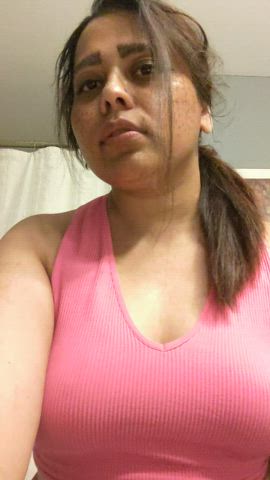 I can't stop showing my tits off ever since I left Pakistan and came to Canada : video clip