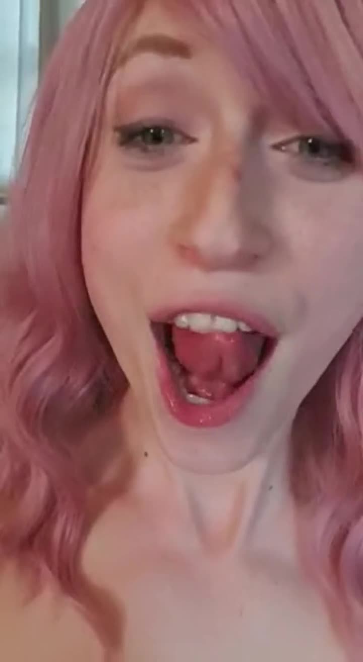 Swallowing loads is my happy place 💦😛 : video clip