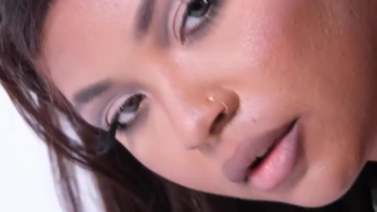 Bubble It - An Ebony PMV (full video in comments) : video clip