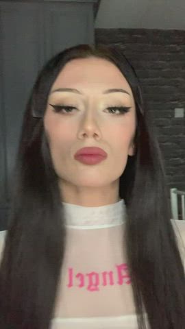 How far could your mouth go down my girl cock ?🤭 : video clip