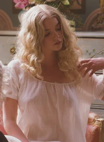 Anya-Taylor Joy from Emma : video clip