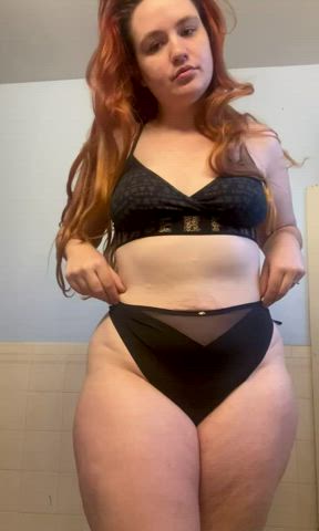 Getting ready to go shopping : video clip