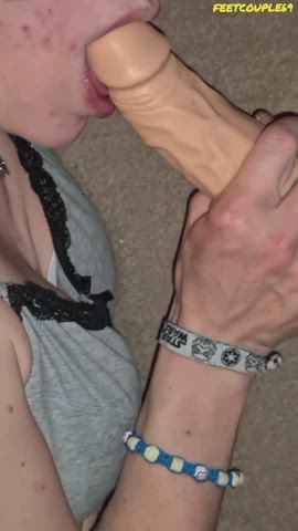 Dildo Blowjob while Facial : video clip