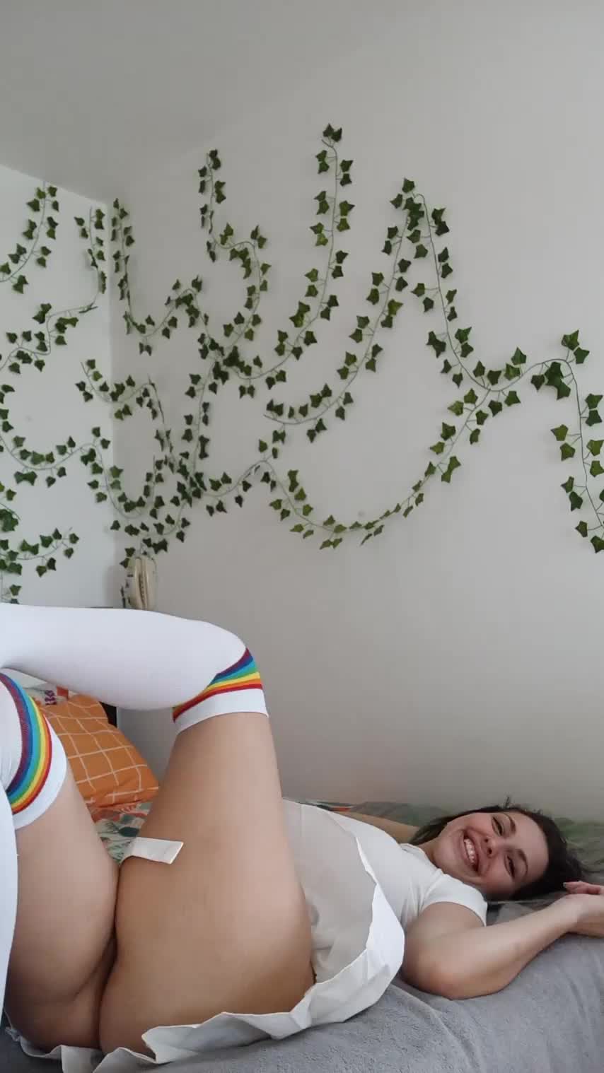 I never show this much on reddit, but I'm too horny to think lol : video clip