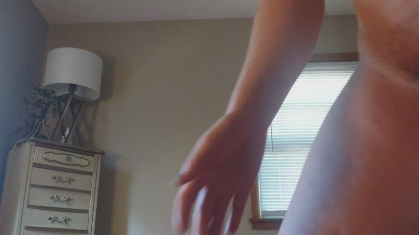 Maybe me clapping my cheeks with make your cock unload : video clip