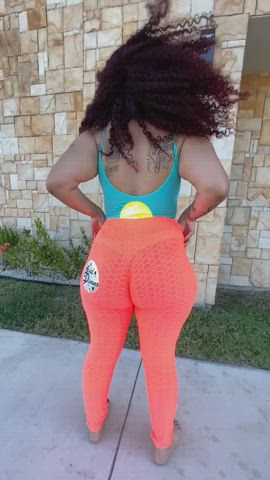 The thin line between fat and thiccc. : video clip