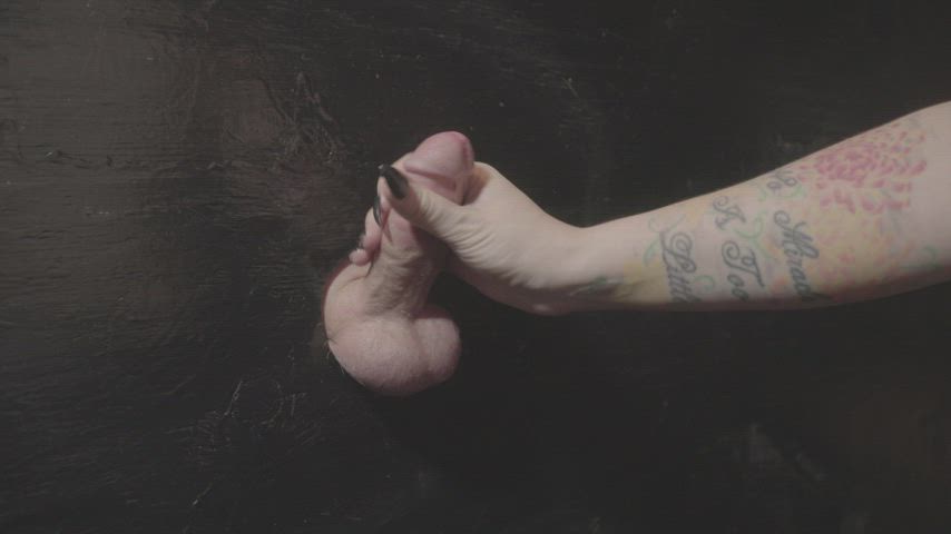 I set up my glory hole in the kitchen and teased him with a prolonged edging session. He hate/Loved it =) : video clip