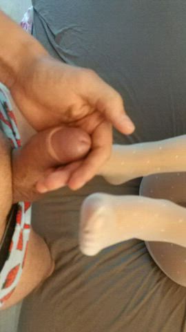 My tiny nyloned feet doing what the love and waiting for the hot cum 🤭♥️ : video clip