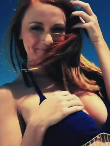 Redhead babe : video clip