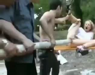 Touching Alice Eve with a ten-foot pole : video clip