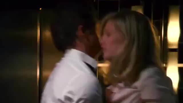 Hot mature getting banged in the bathroom (Kirsten Dunst) : video clip