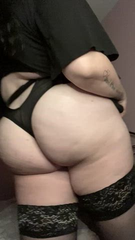 Spreading my cheeks for you 😝 : video clip