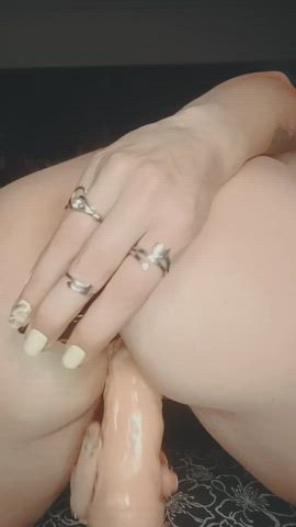 I need a cock to replace the dildo, please, although if there are two I won't refuse : video clip