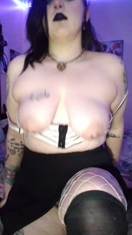 I love making them bounce : video clip