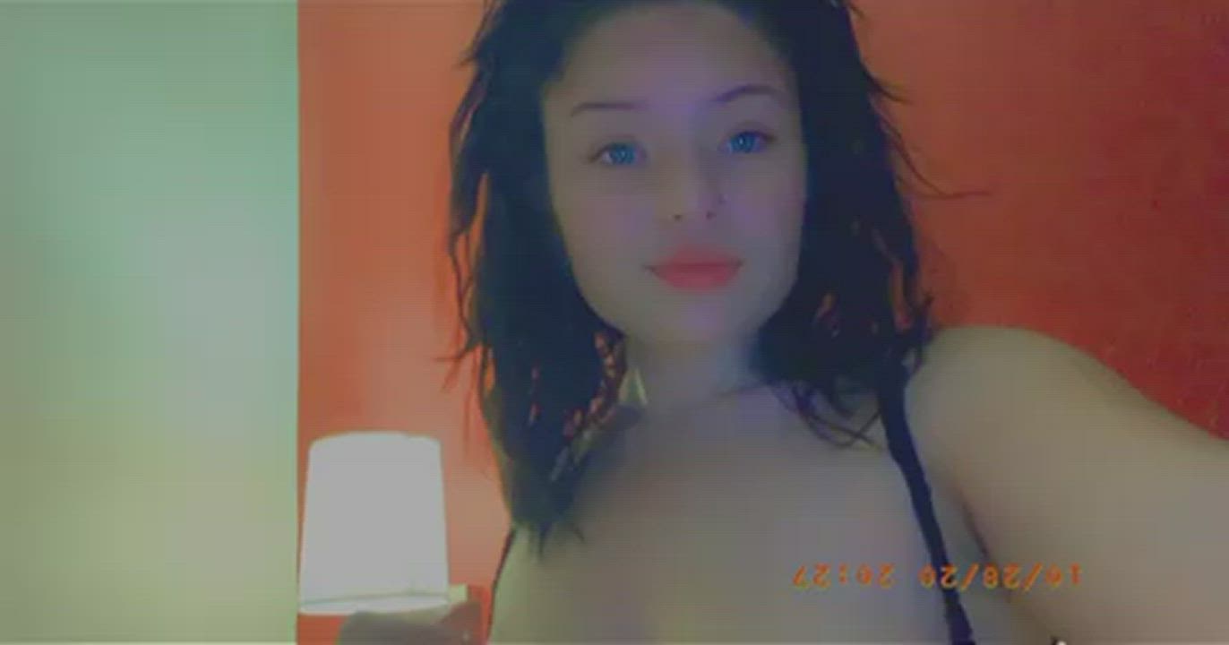 hi to my 3 fans here :) : video clip