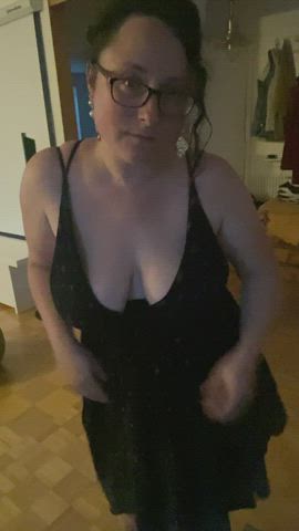 Can i be the reason you cum today? : video clip