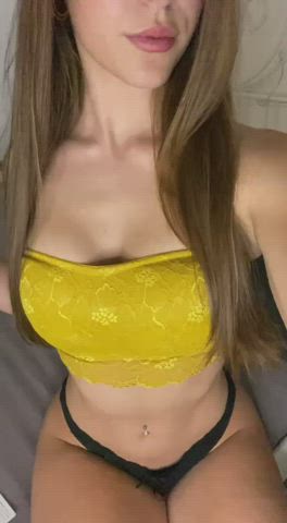 good morning:) today im gonna choose one lucky redditor who i want to rail the shit outta me😇​🙈​ : video clip