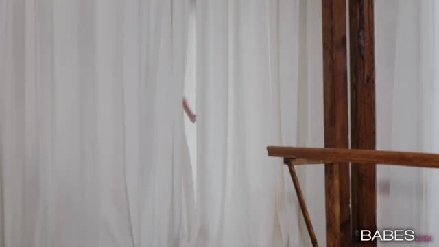 {babes} Piper Perri & Elsa Jean "let's Dance" : video clip
