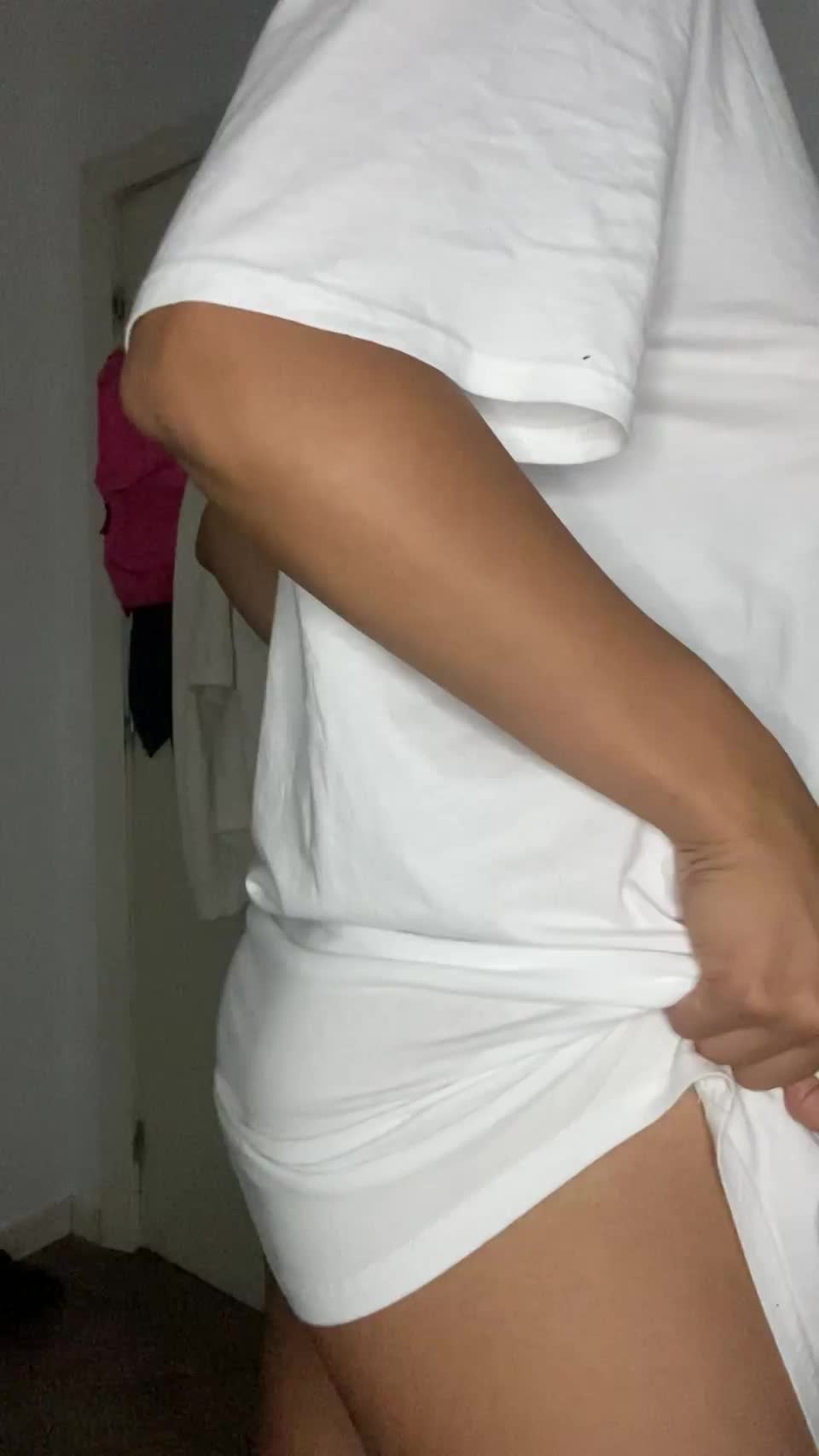 I wish you could taste my ass. I bet you would surely like it : video clip