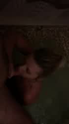Anyone like blowjobs in the jacuzzi? : video clip