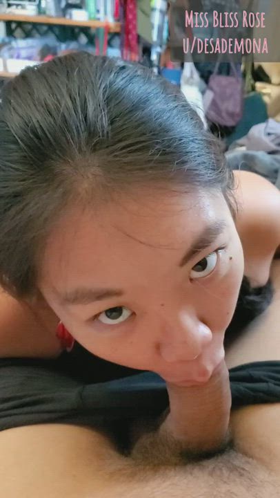 Playing a game to see how long I can stay down on his cock : video clip