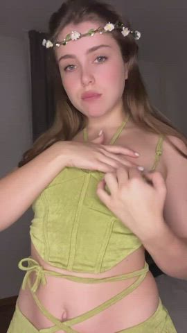 Would you have a 19 year old begging for it? : video clip