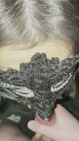 It pleases me when he cums on my face! : video clip