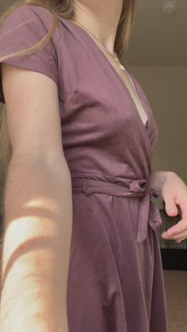 What would daddy do if he saw me get undressed : video clip