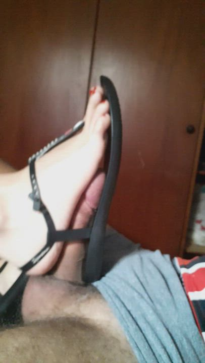 She makes me crazy with her SecretSandals : video clip