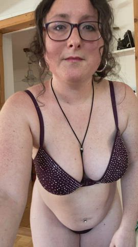 I want to be your peanut butter: easily spread and full of nut : video clip