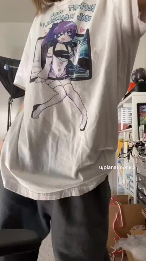 takin a break to show you boobs 🥳 : video clip