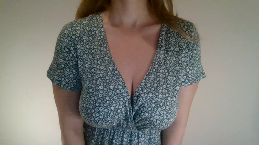 Big personality but even bigger set of tits : video clip